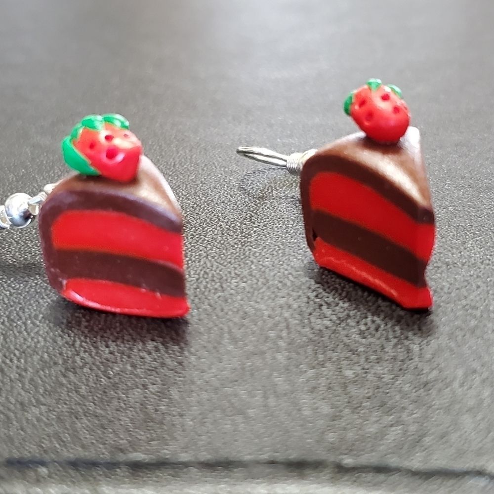 Red velvet cake dangling earrings
